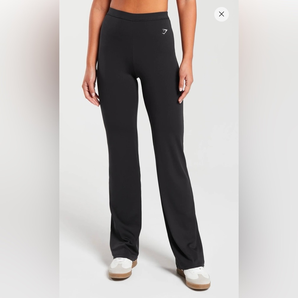 SOLD Gymshark Flare Leggings